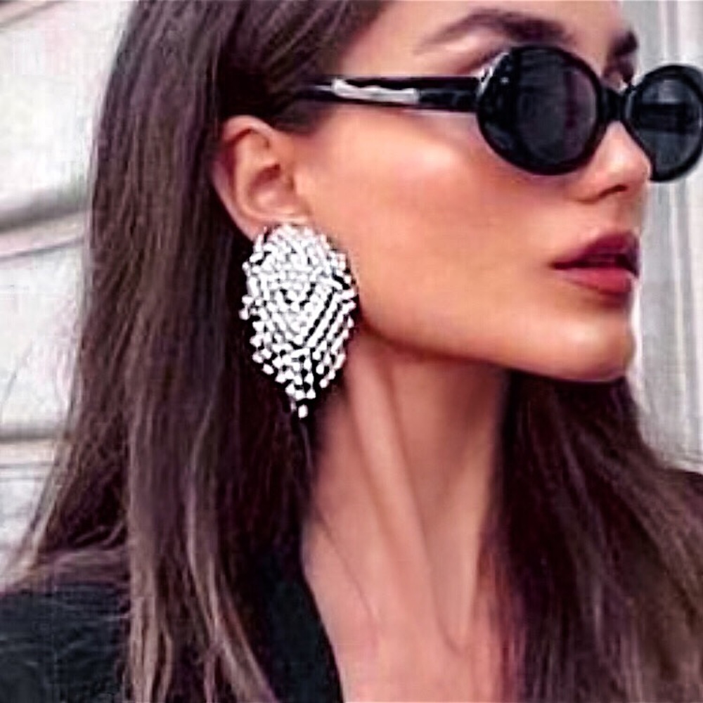 ⚜️[𝟯/$𝟯𝟴]⚜️NEW Large Floral Rhinestone Statement Earrings